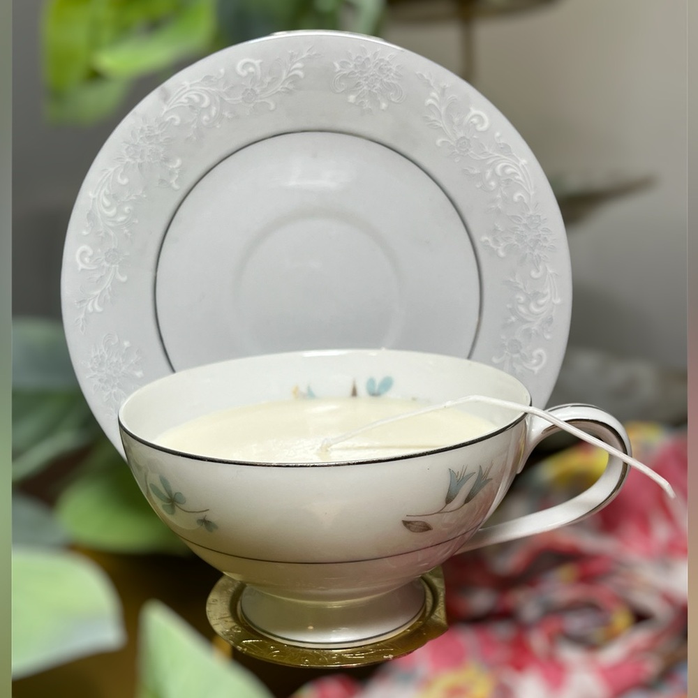 Vintage Tea Cup Soy Candle with matching Saucer - Choose your own Scent!